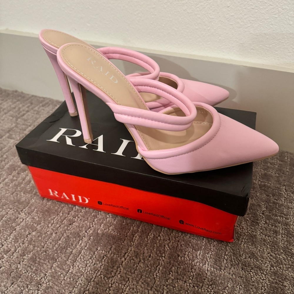Pink heels - Picture 4 of 6